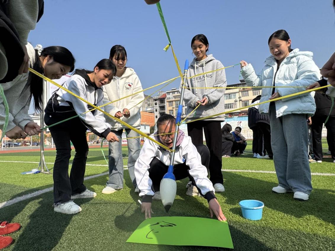 大化职业技术学校素质拓展主题活动