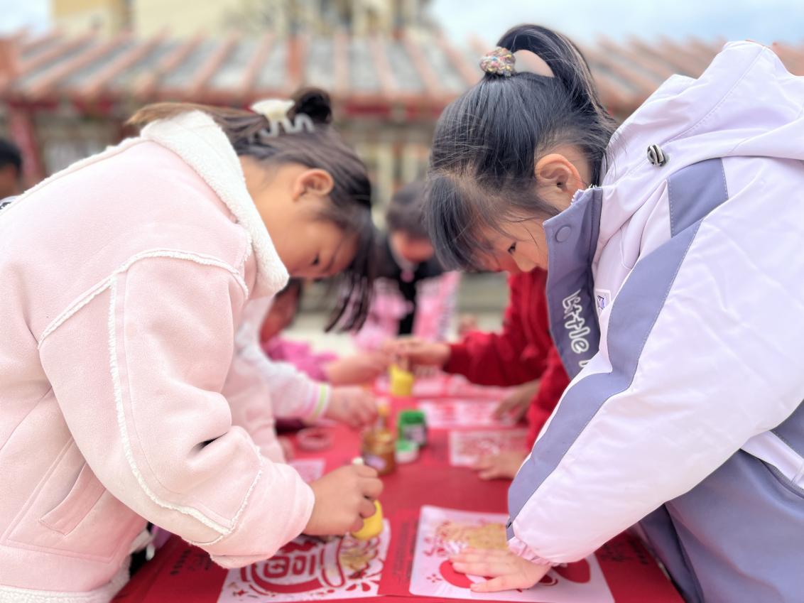 拿银社区新春游园会